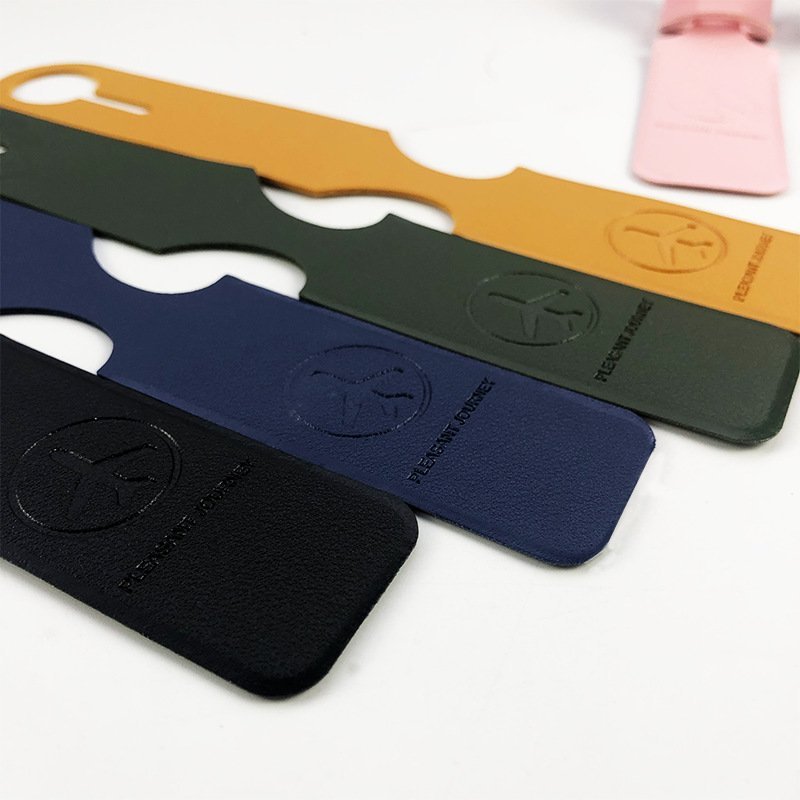 Custom folding luggage tag